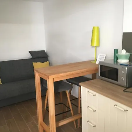 Godinovic * 赫瓦尔